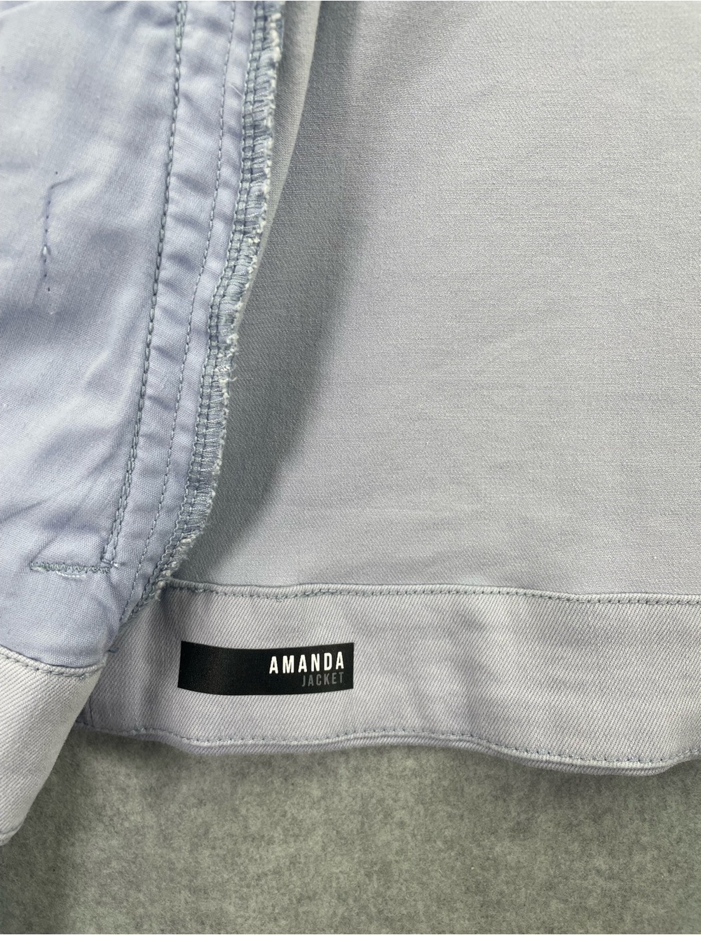 KUT from the Kloth Amanda Jacket - Picture 9 of 16